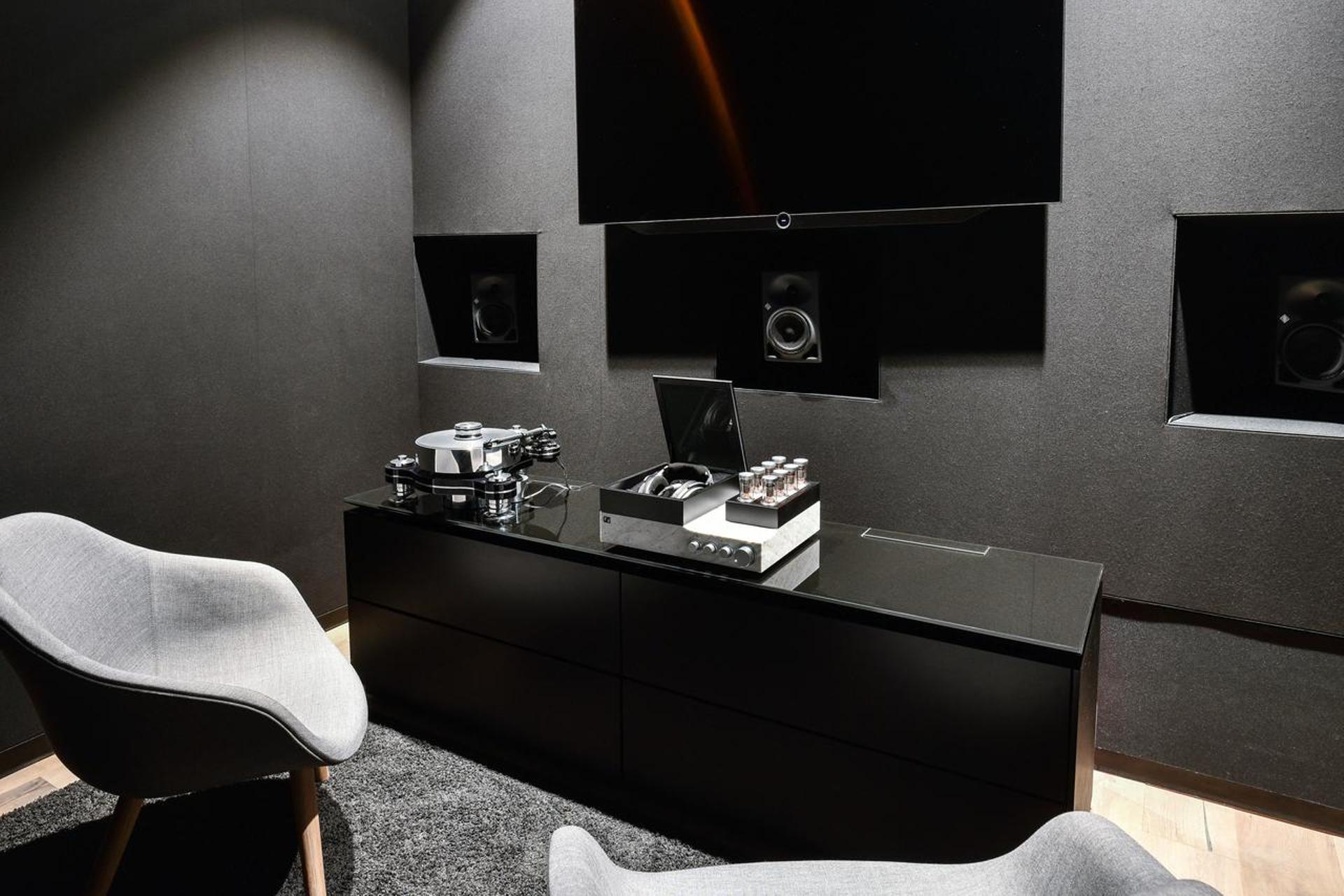 audio room with HE 1 sennheiser 